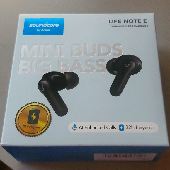 Bluetooth Earbuds - Picture 1 of 4